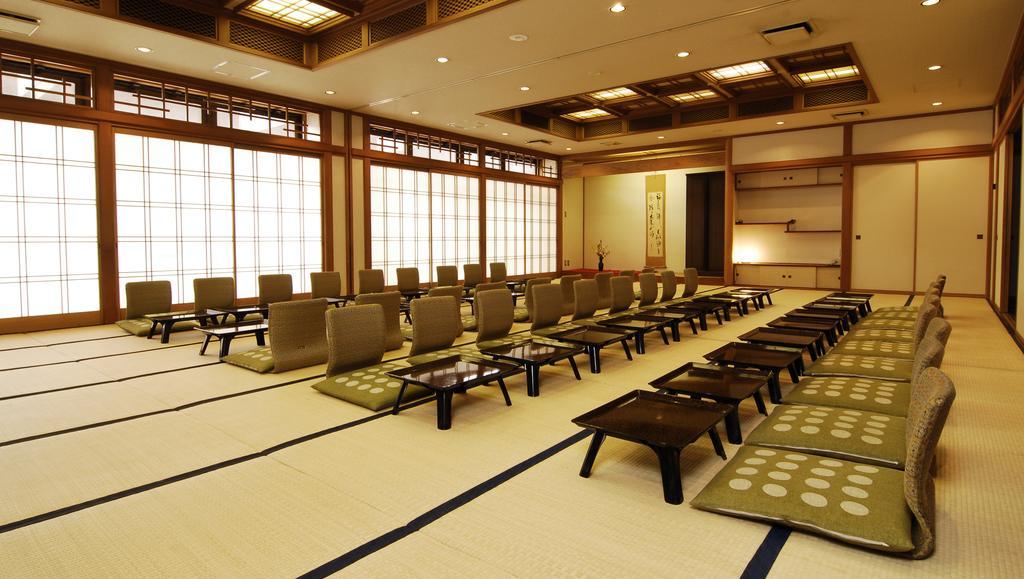 Kasugai View Hotel Fuefuki Bagian luar foto